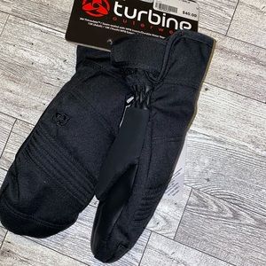 NWT!! Girl's Turbine Mittens Full Black $40
